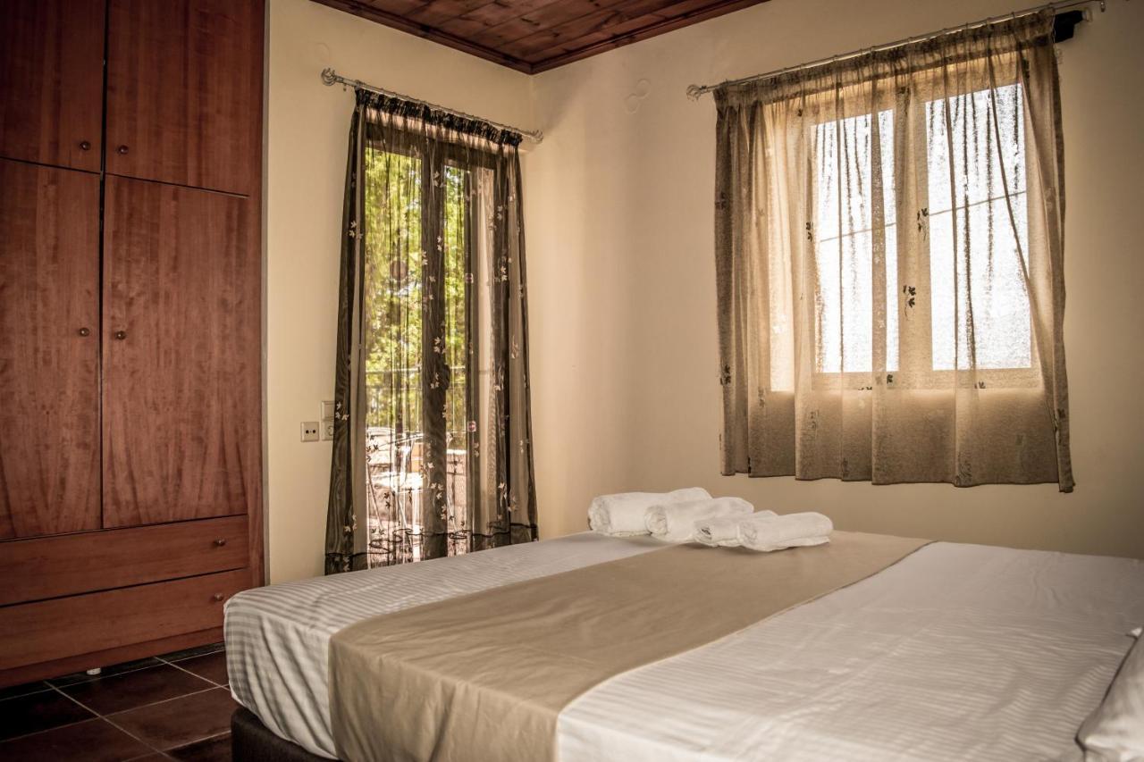 Niriides Villas Old Listing Херсонісос Екстер'єр фото