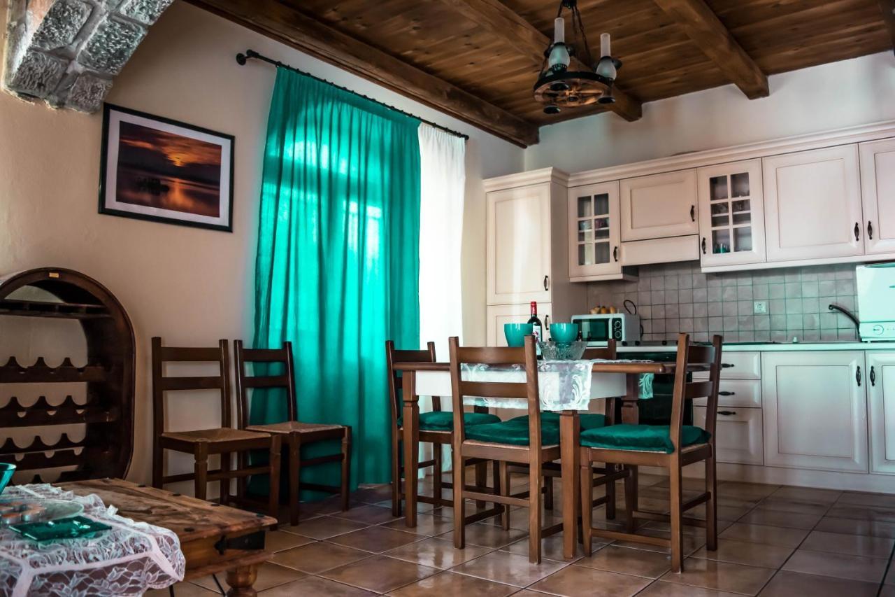 Niriides Villas Old Listing Херсонісос Екстер'єр фото